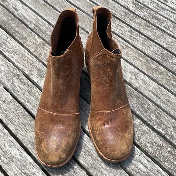 Sorel Cate Sz 7 Waterproof Chelsea Distressed Leather Bootie Ankle Boot - Picture 5 of 11